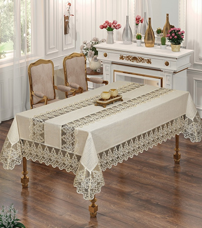 Скатерть велюровая с кружевом (160х220 см) прямоугольная